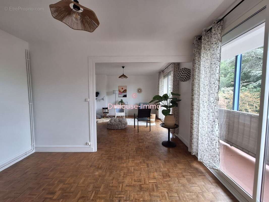 Appartement 77 m² à Champcevinel  - photo 3