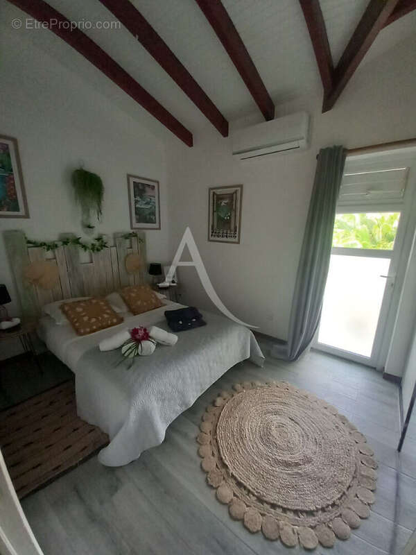 Maison à LES TROIS-ILETS