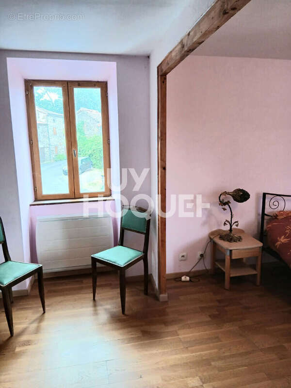 Maison à SAINT-GEORGES-D&#039;AURAC