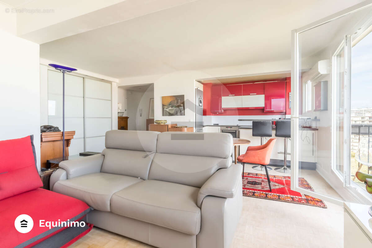 Appartement à PARIS-15E