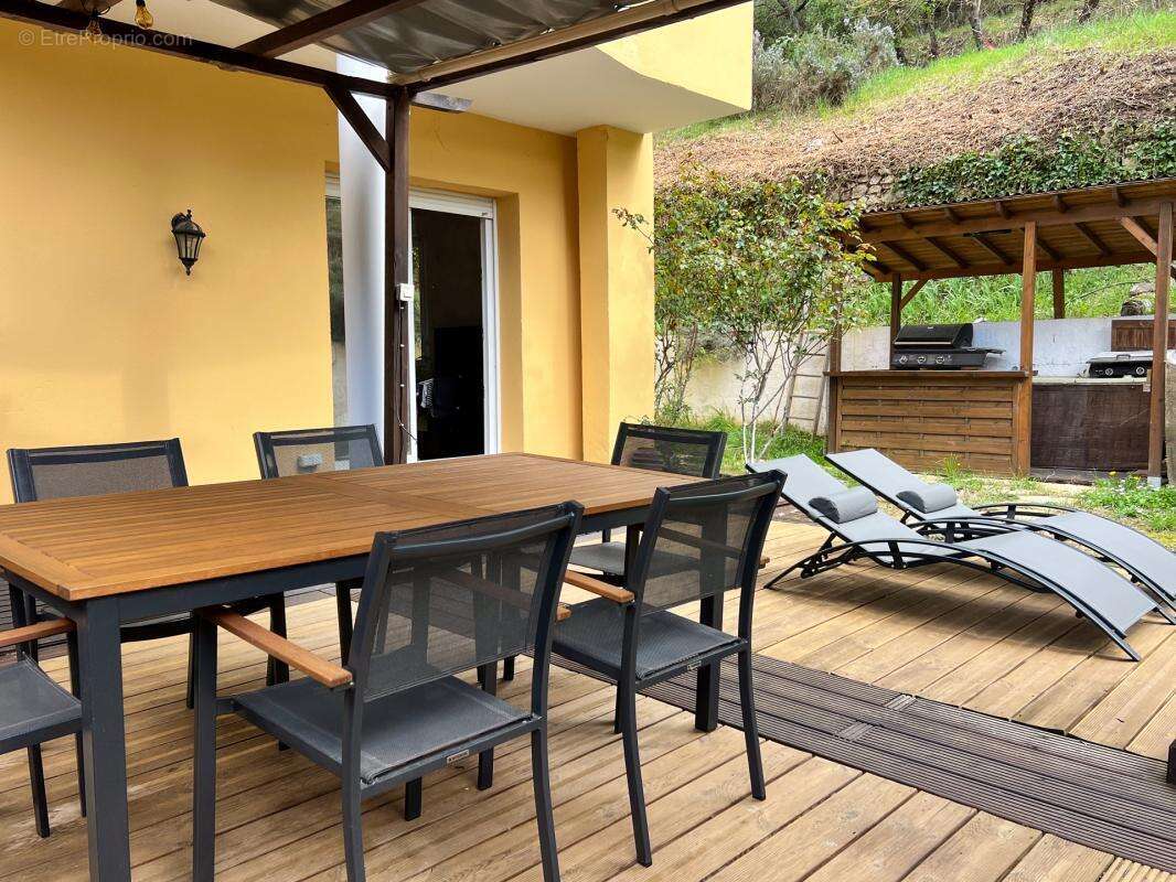 Appartement à PEILLE