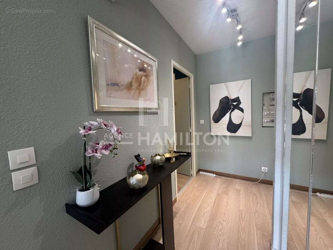 Appartement à VALBONNE