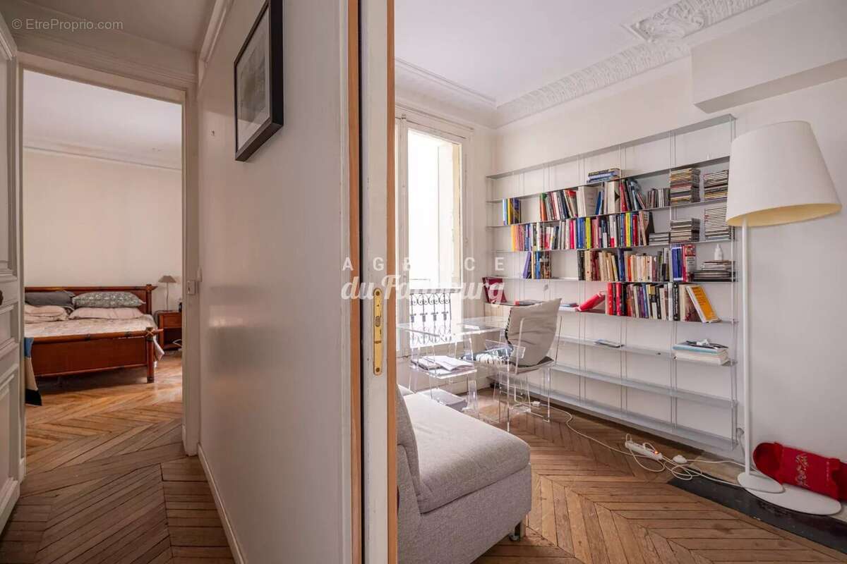 Appartement à PARIS-9E