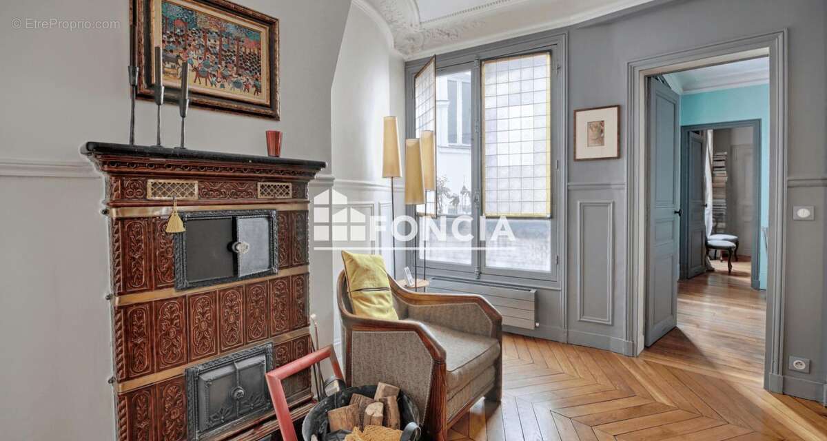 Appartement à PARIS-11E