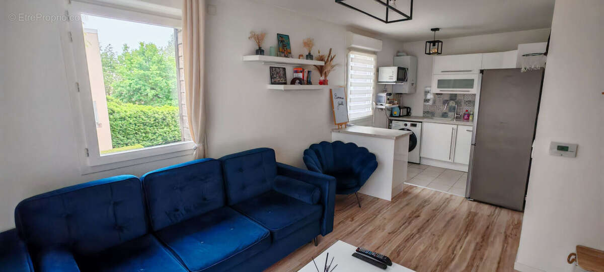 Appartement T2 au coeur de Chessy Bourg - photo 2