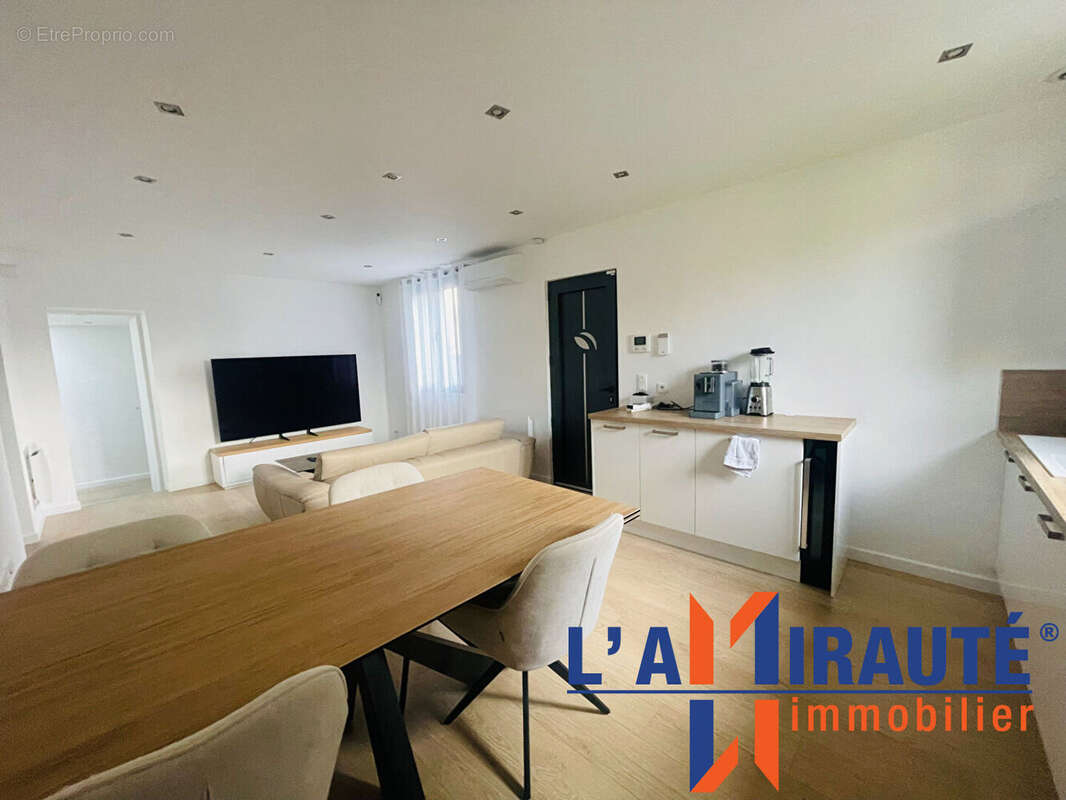 Maison à SARTROUVILLE