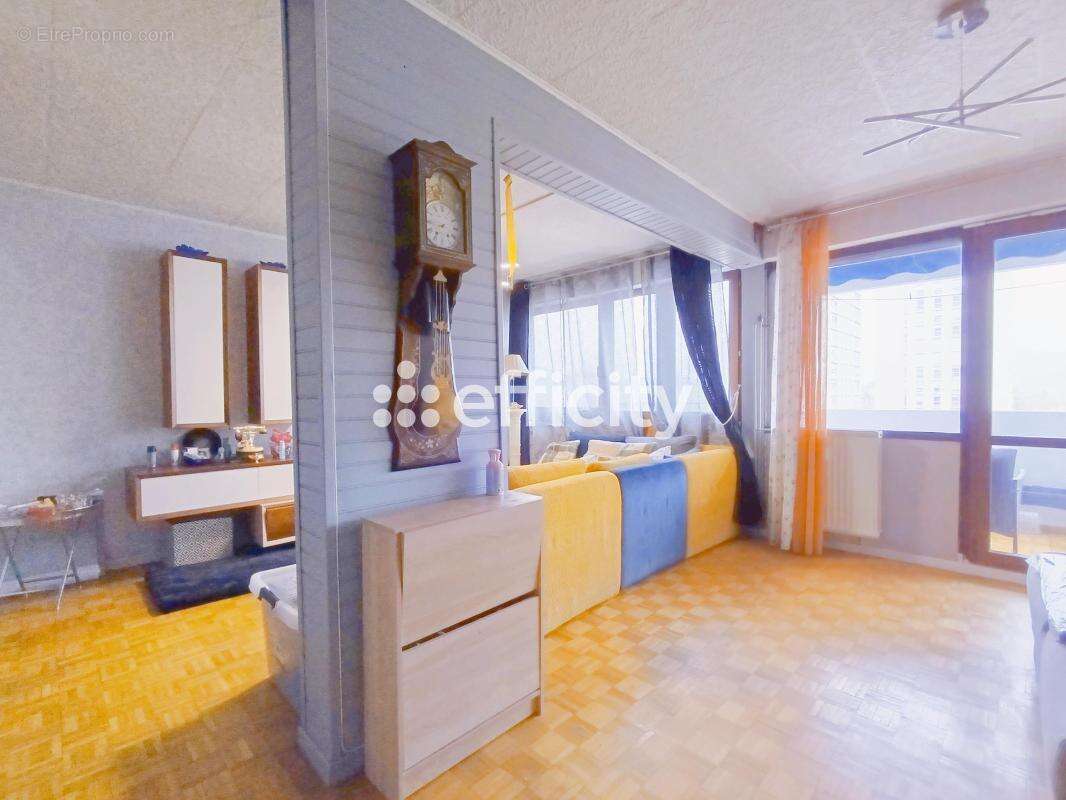 Appartement à ECHIROLLES