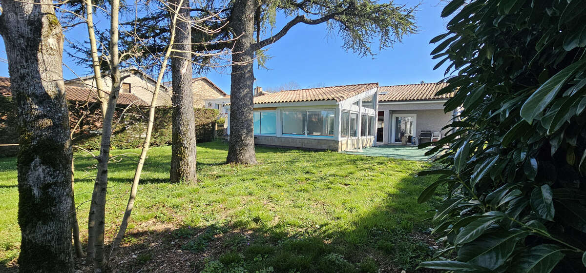 Maison à VILLEFRANCHE-D'ALBIGEOIS