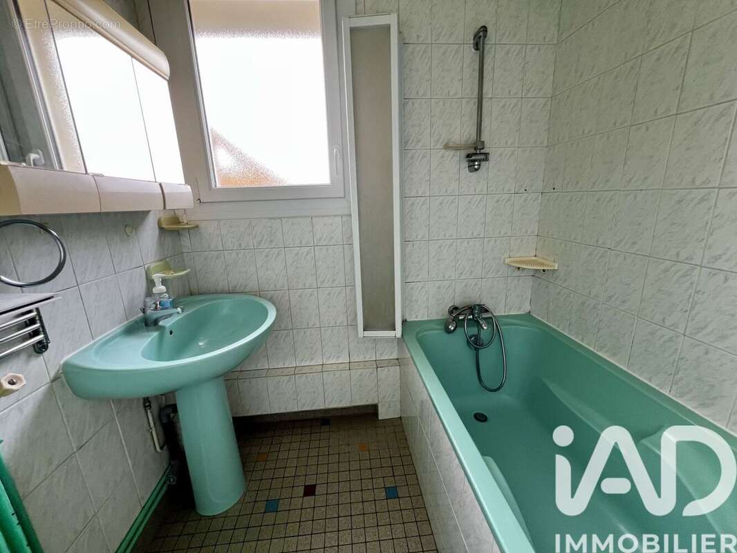 Photo 8 - Maison à LA SAUSSAYE