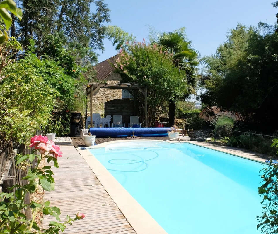 Maison de caractere (ancien presbytere) - photo 5