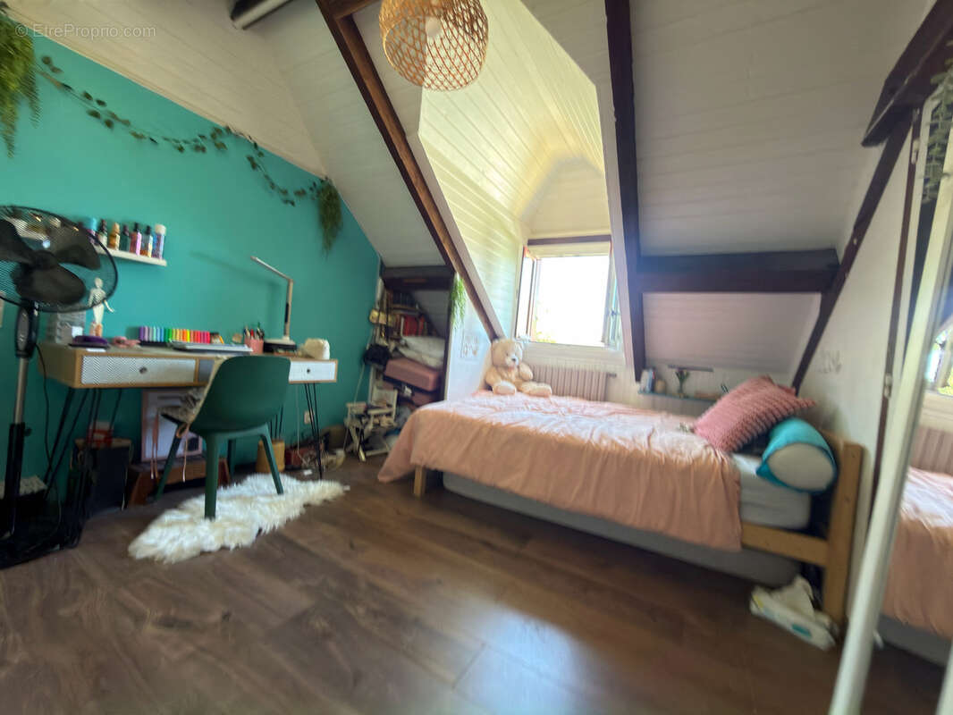 Maison d'epoque située dans le secteur de villeneuve - photo 8