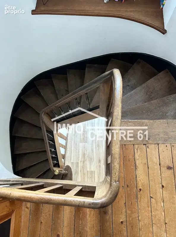 Charmante maison de 6 chambres sur 314m2 de terrain - photo 13