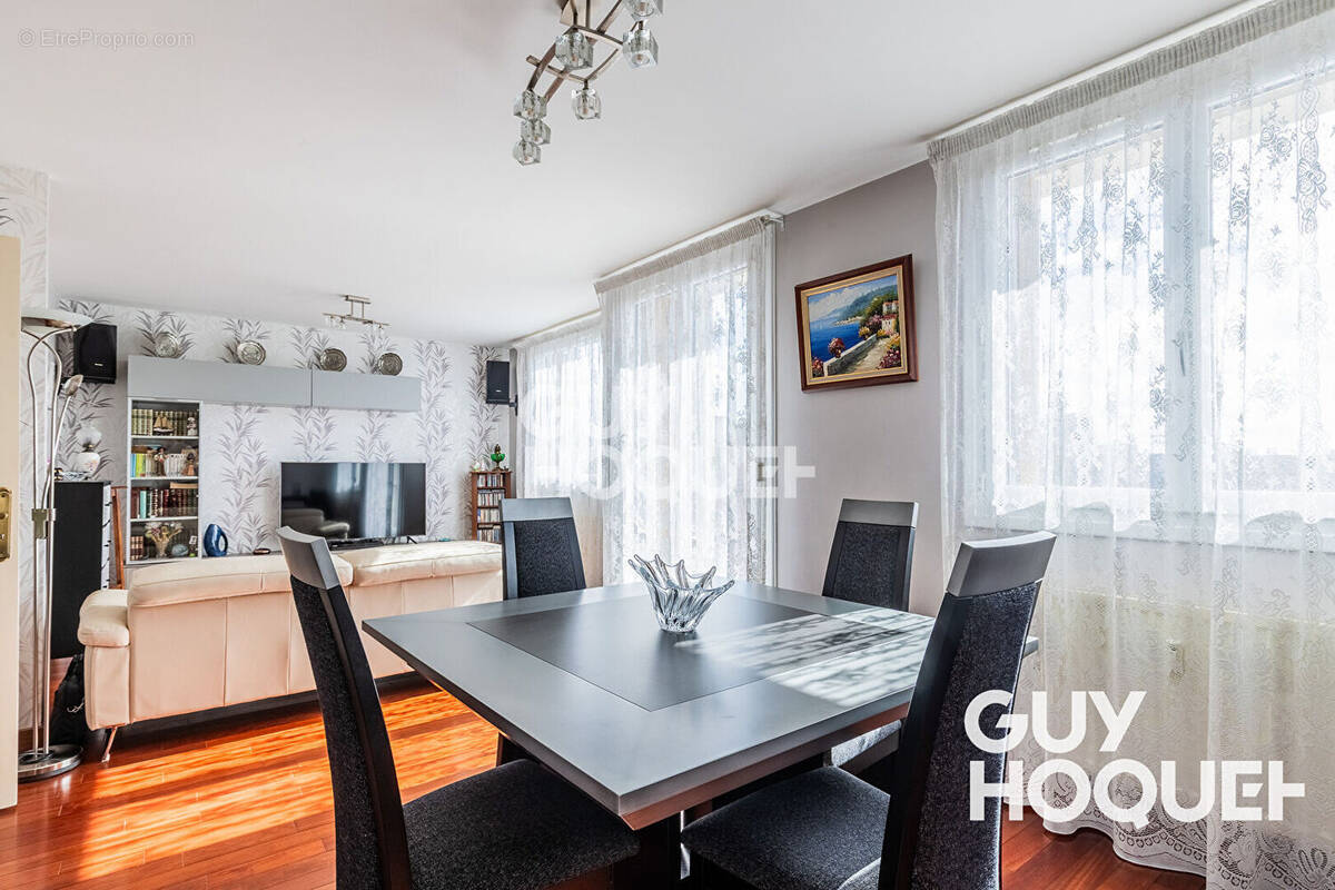 Appartement à VILLEJUIF