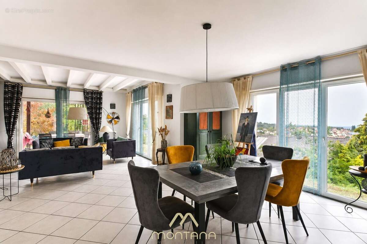 Maison 150 m² à Oeting  - photo 6