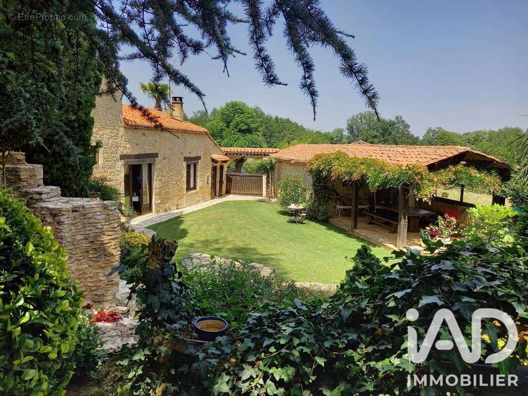 Maison 120 m² à Soturac  - photo 3