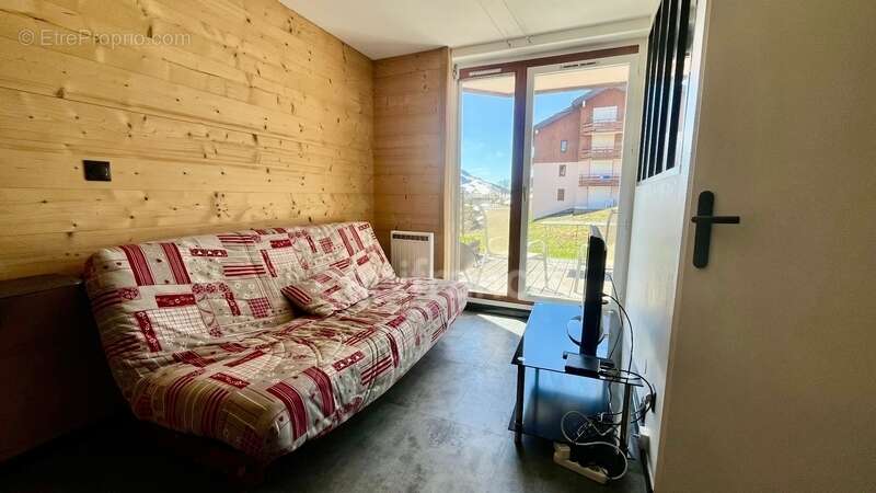 A Vendre : Studio 23 m² avec terrasse plein sud – Panorama d’exception sur les montagnes - Merdassier (74) - photo 3