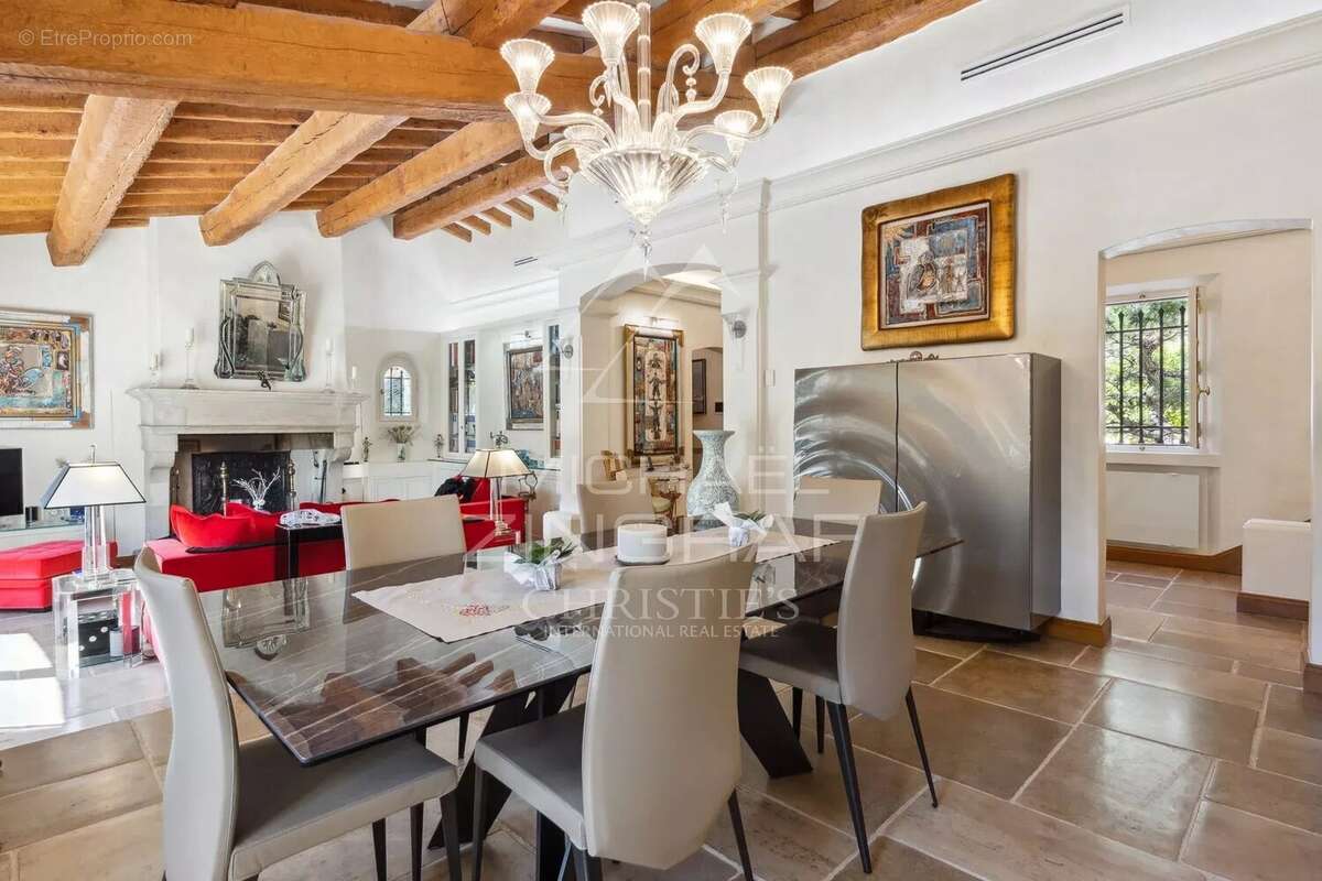 Maison à SAINT-RAPHAEL