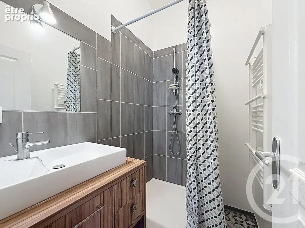 Appartement 1 pièce 34 m² à vendre à Sete (34200) - photo 3
