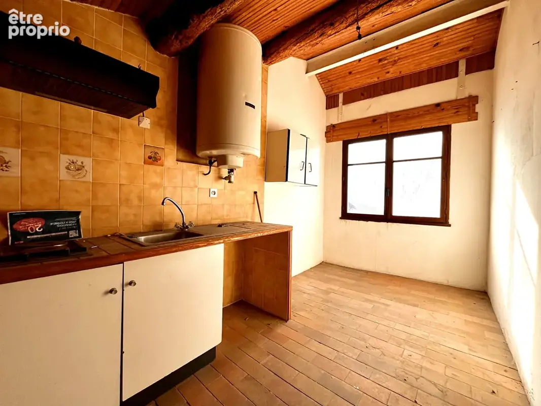 Lots d'appartements à rénover avec caves et parcelles de terrain sur Villars sur Var ! - photo 7