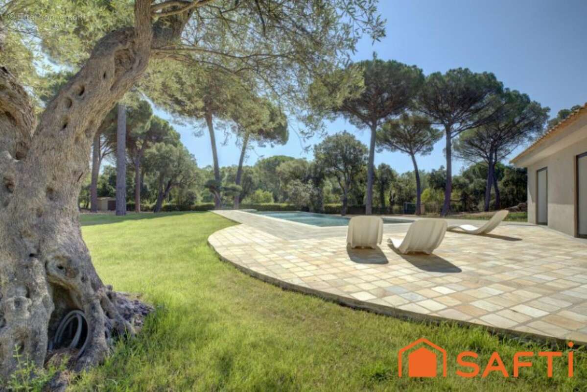 Photo 5 - Maison à ROQUEBRUNE-SUR-ARGENS