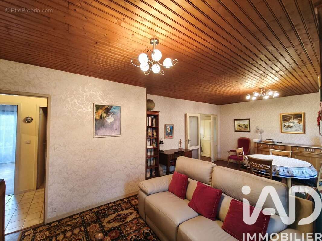 Photo 4 - Maison à COURNON-D'AUVERGNE