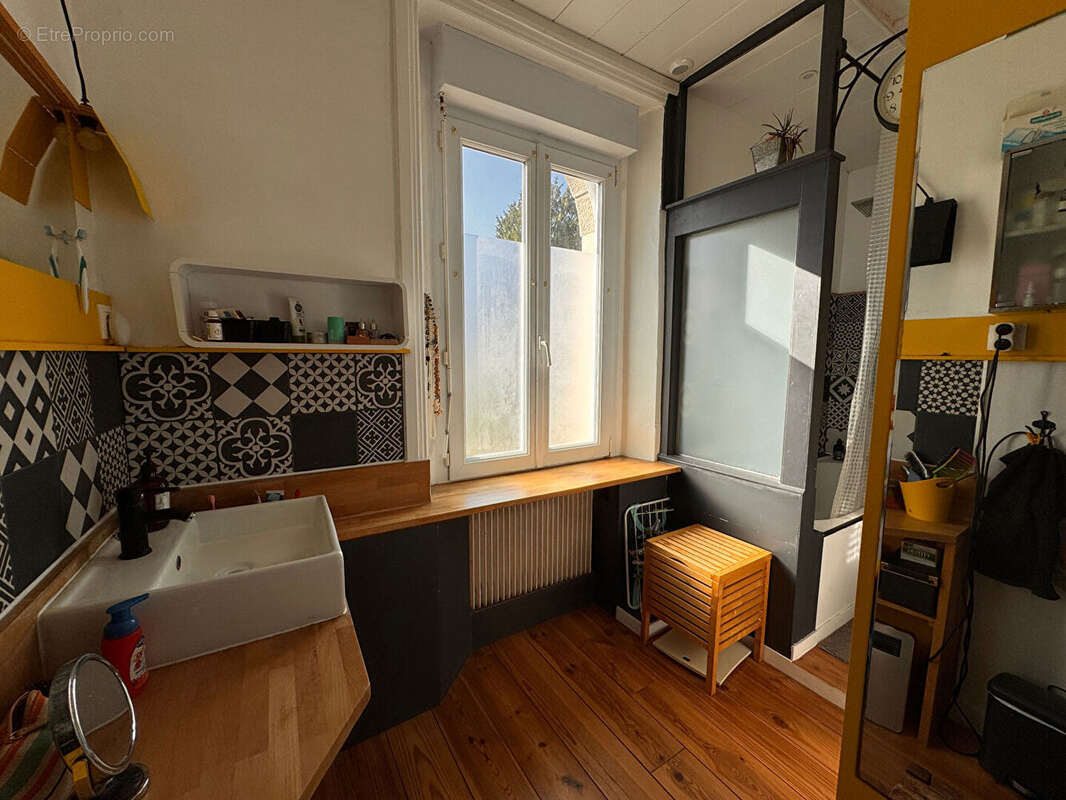 Maison à SAINT-EVARZEC