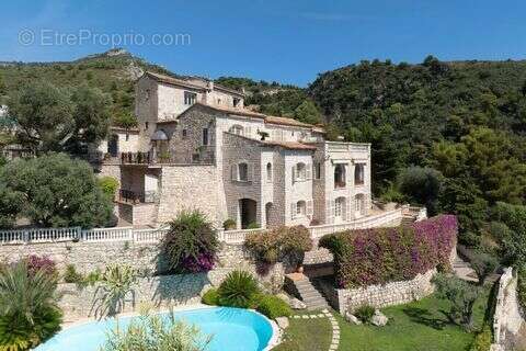Maison à EZE