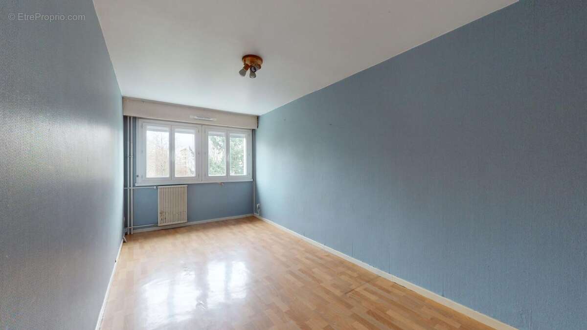Appartement à SAINTE-FOY-LES-LYON