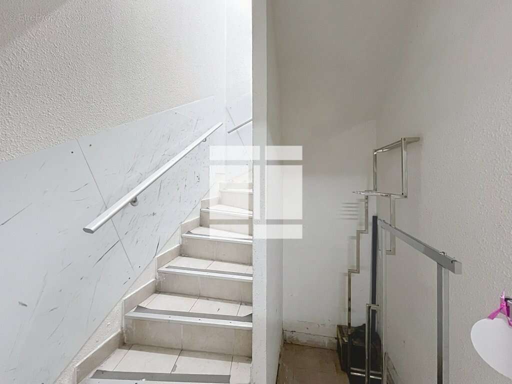 À vendre – droit au bail local commercial – bastia centre (bd paoli) - photo 6