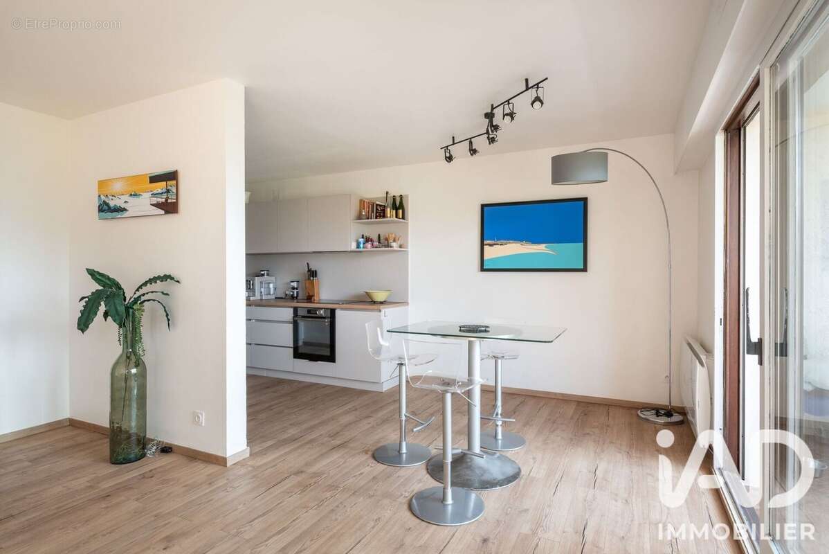 Appartement 113 m² à Saint-Ismier  - photo 3