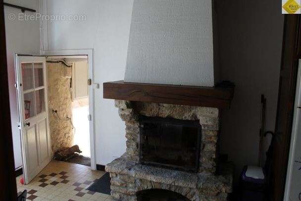 Maison à ANGLES-SUR-L&#039;ANGLIN