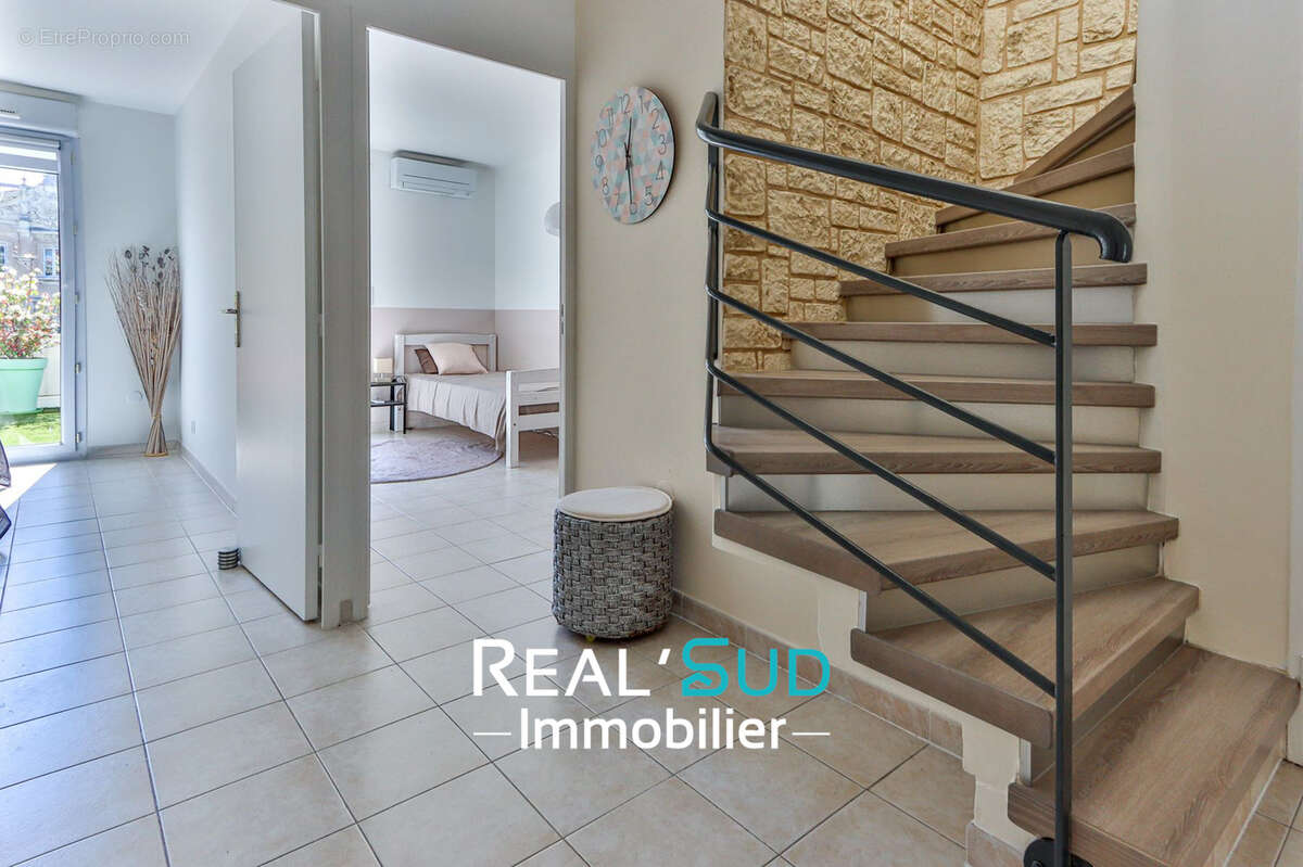 Appartement à MARSEILLE-8E