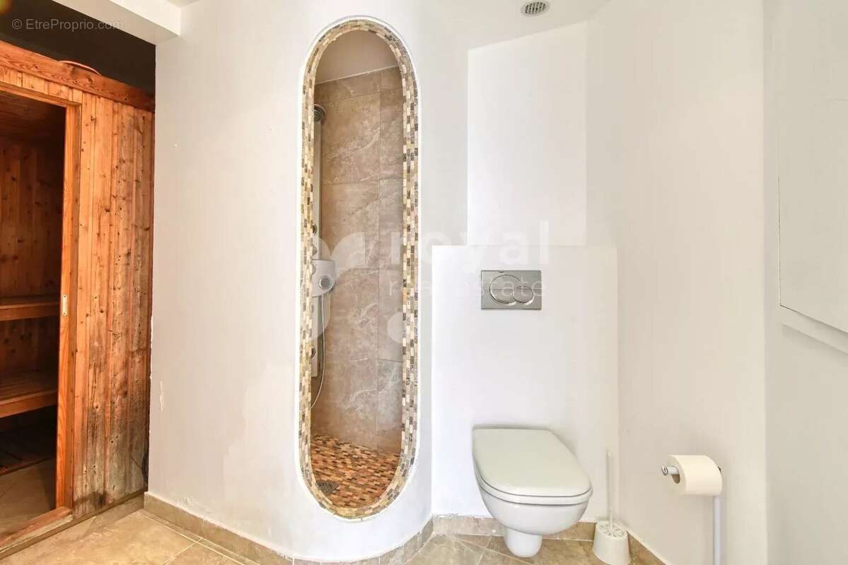 Maison à MANDELIEU-LA-NAPOULE