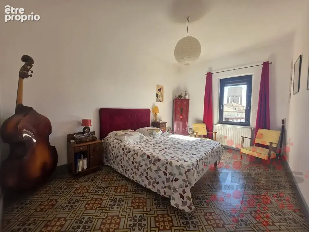 Maison T4 de 132 m² avec garage, atelier et plus de 200 m² d'espaces annexes à aménager ! - photo 8