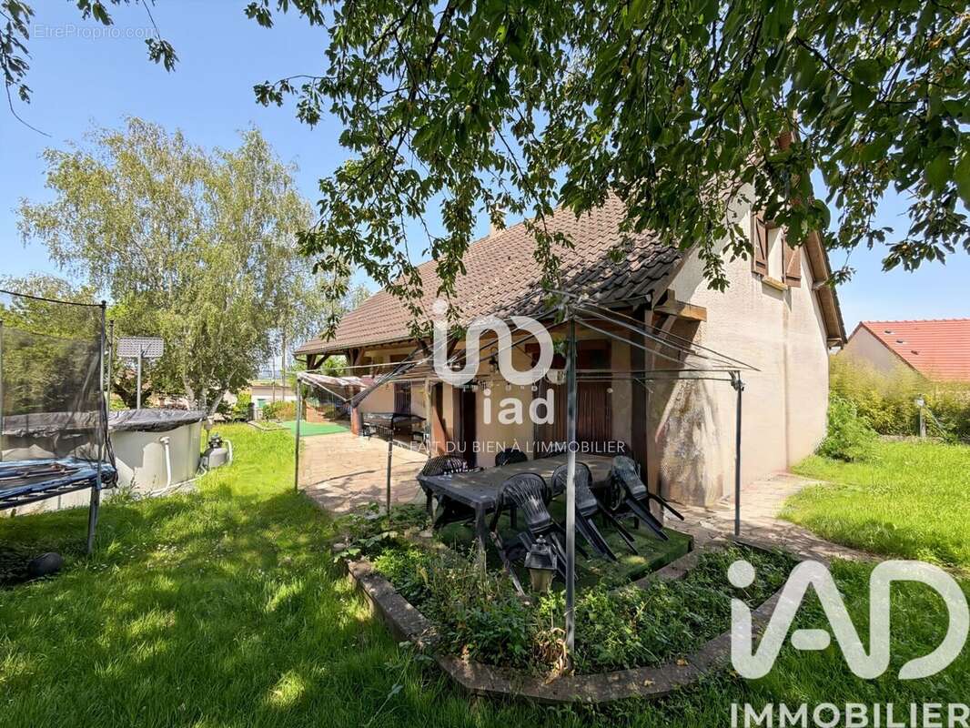 Maison 141 m² à Etigny  - photo 8