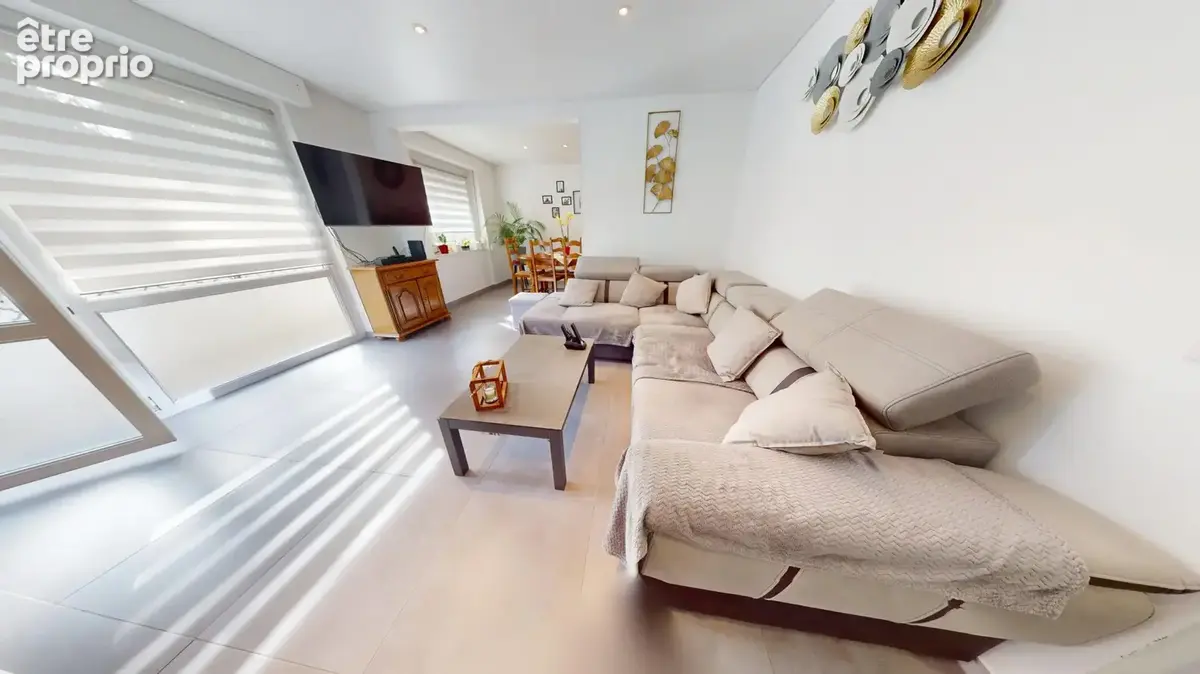 Appartement 4 pièces 75 m² à vendre à Illzach (68110) - photo 2