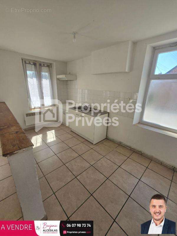 Immeuble Saint Michel 350 m2 - photo 4