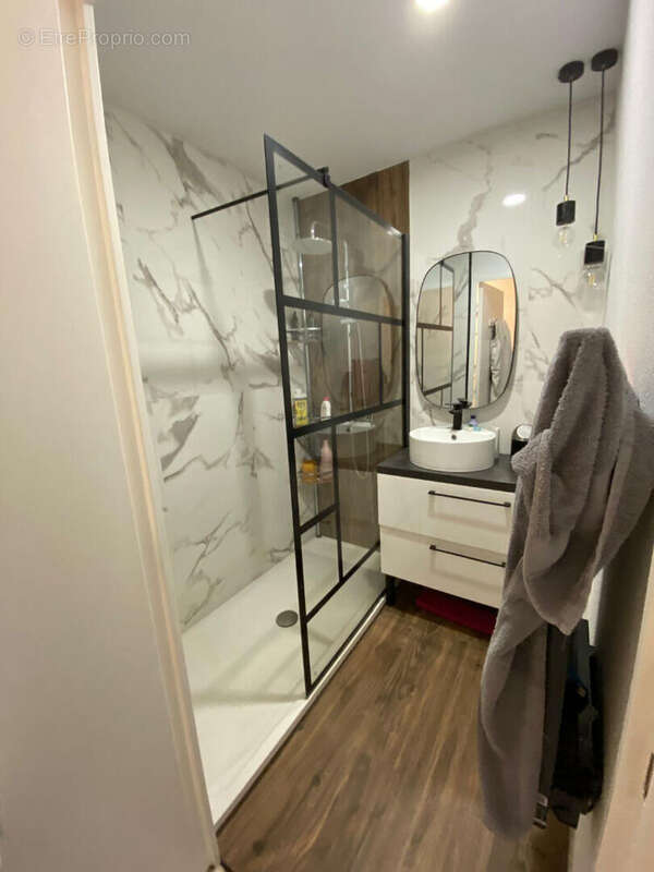 Appartement 2 pièces lumineux au dernier étage à Cavaillon - Idéal investisseur ! - photo 10