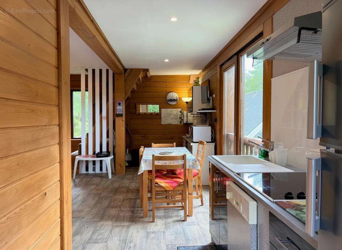 Maison avec gîte, 8 pièces, 176 m² à St-Jean-du-Bruel - photo 9