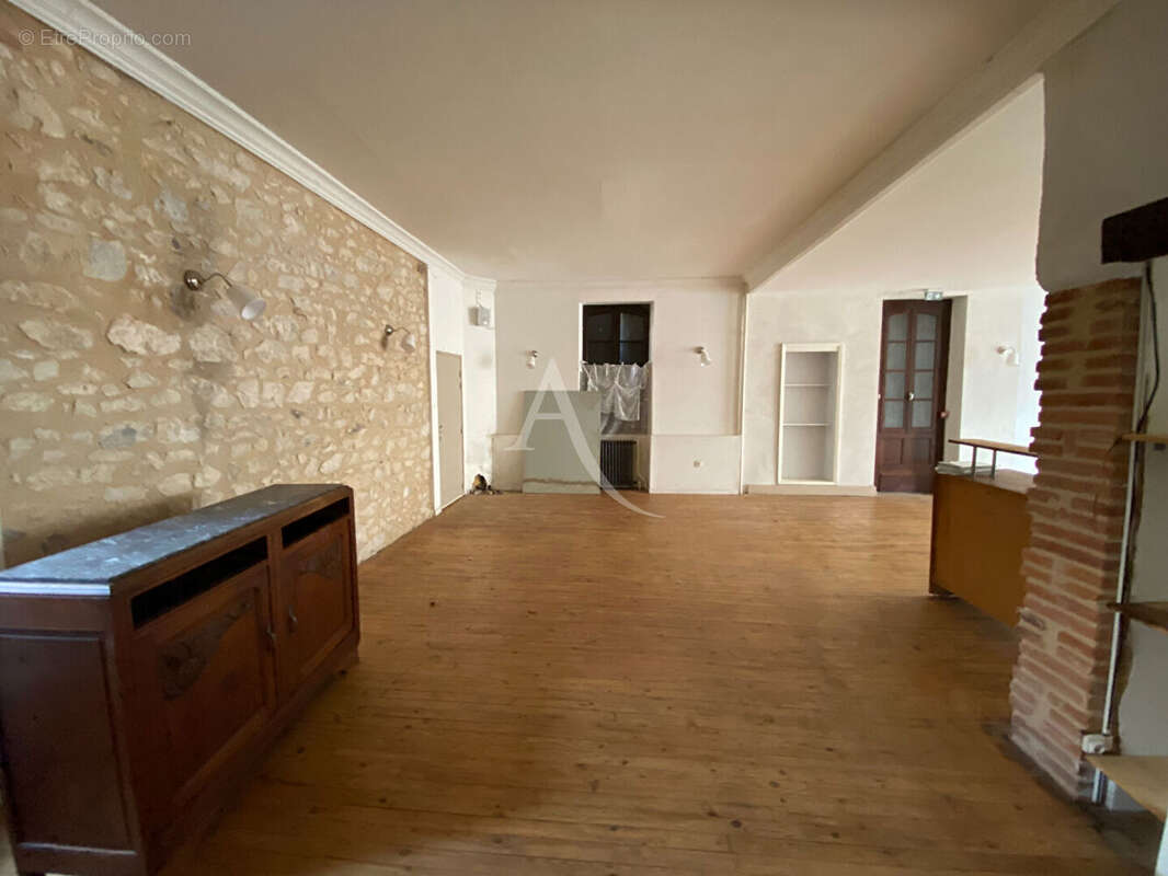 Appartement à CARMAUX