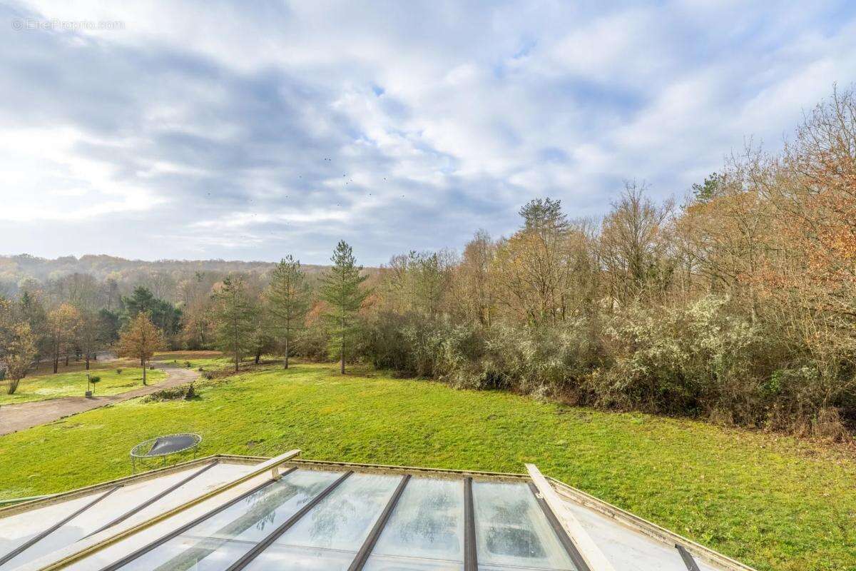 Maison à SAINT-MAURICE-MONTCOURONNE