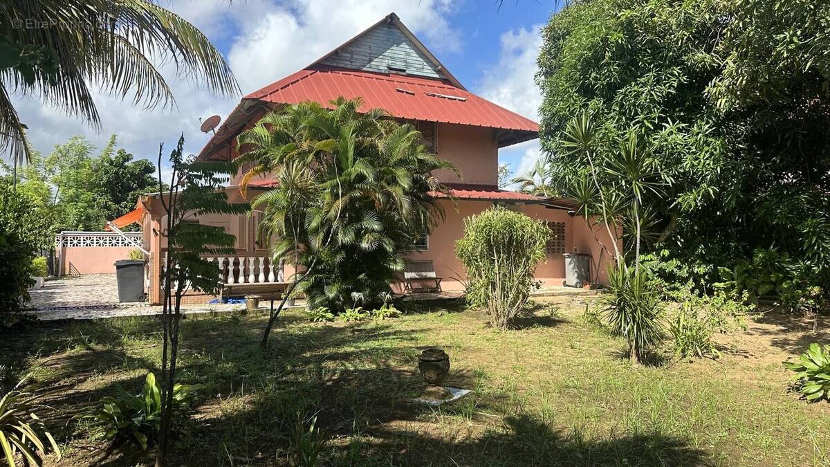 Maison à KOUROU