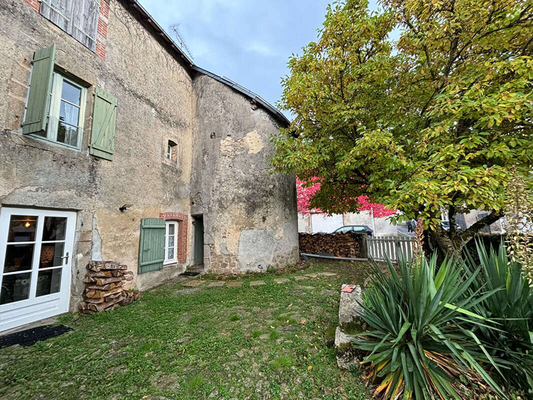 Maison à BENEVENT-L&#039;ABBAYE