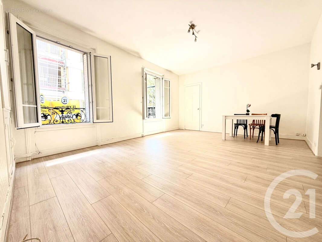 Appartement à CLICHY