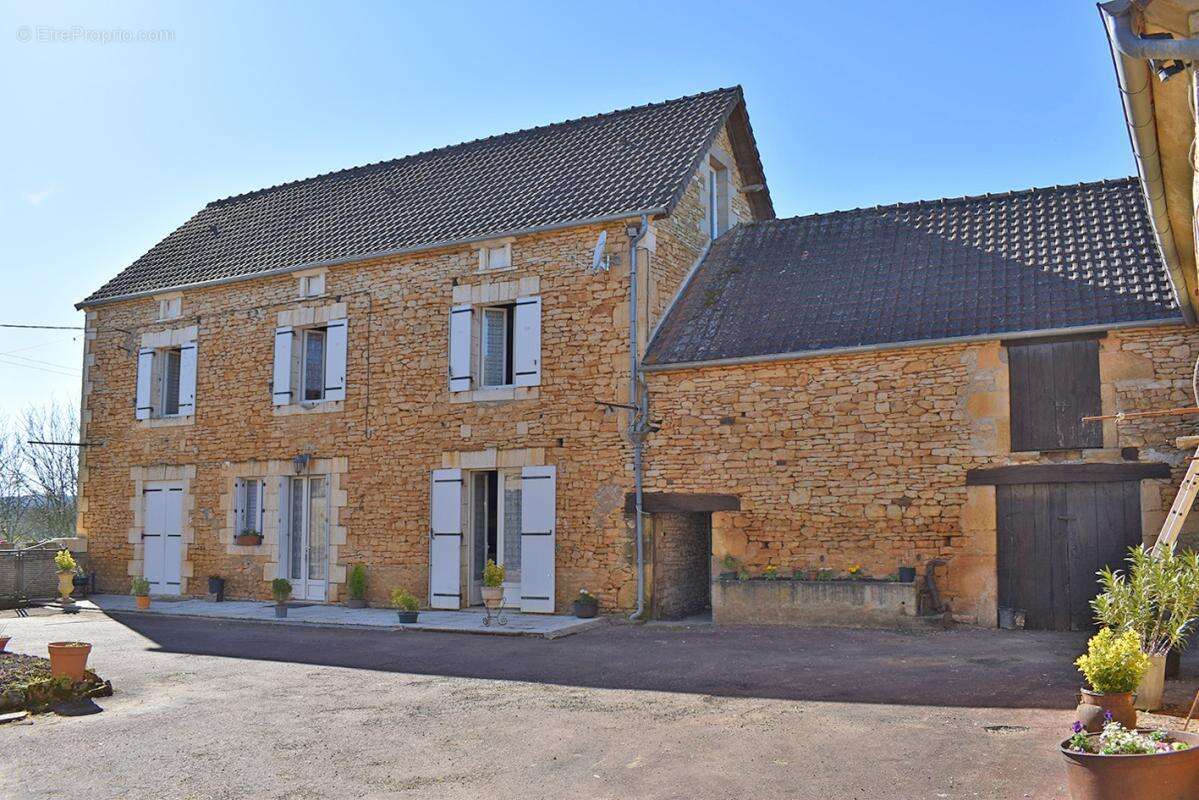Maison à PRATS-DE-CARLUX