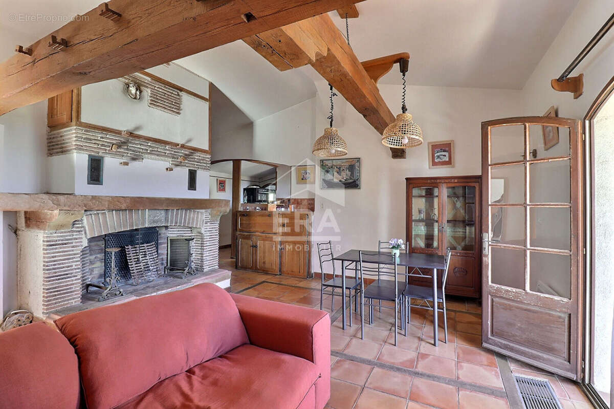 Maison à SAUSSET-LES-PINS