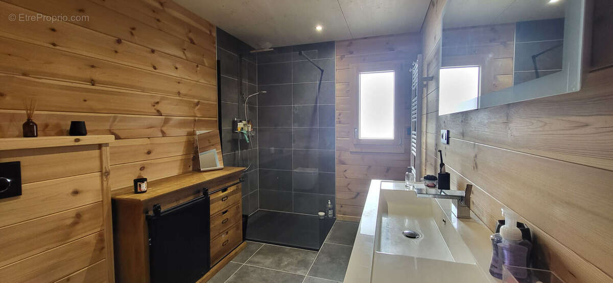 Appartement à GILLEY