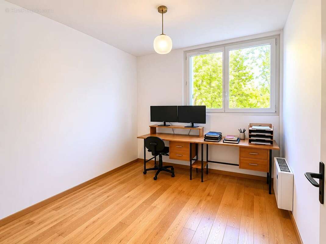 Fontenay-sous-bois – duplex familial avec jardin et box - photo 12