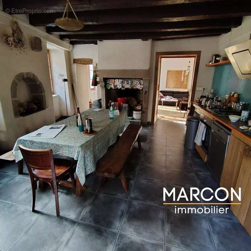 Maison 178 m² à Felletin  - photo 3