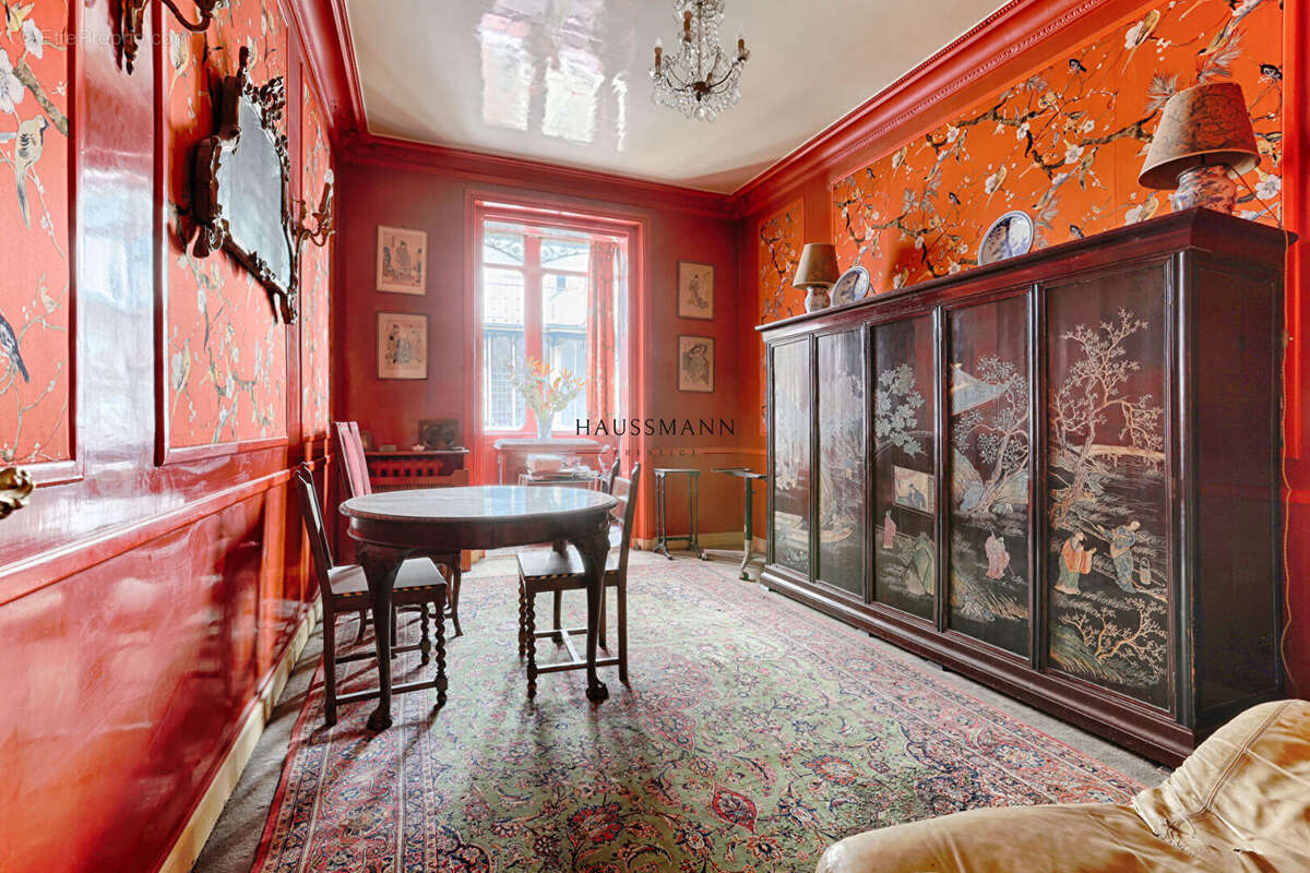 Appartement à PARIS-7E